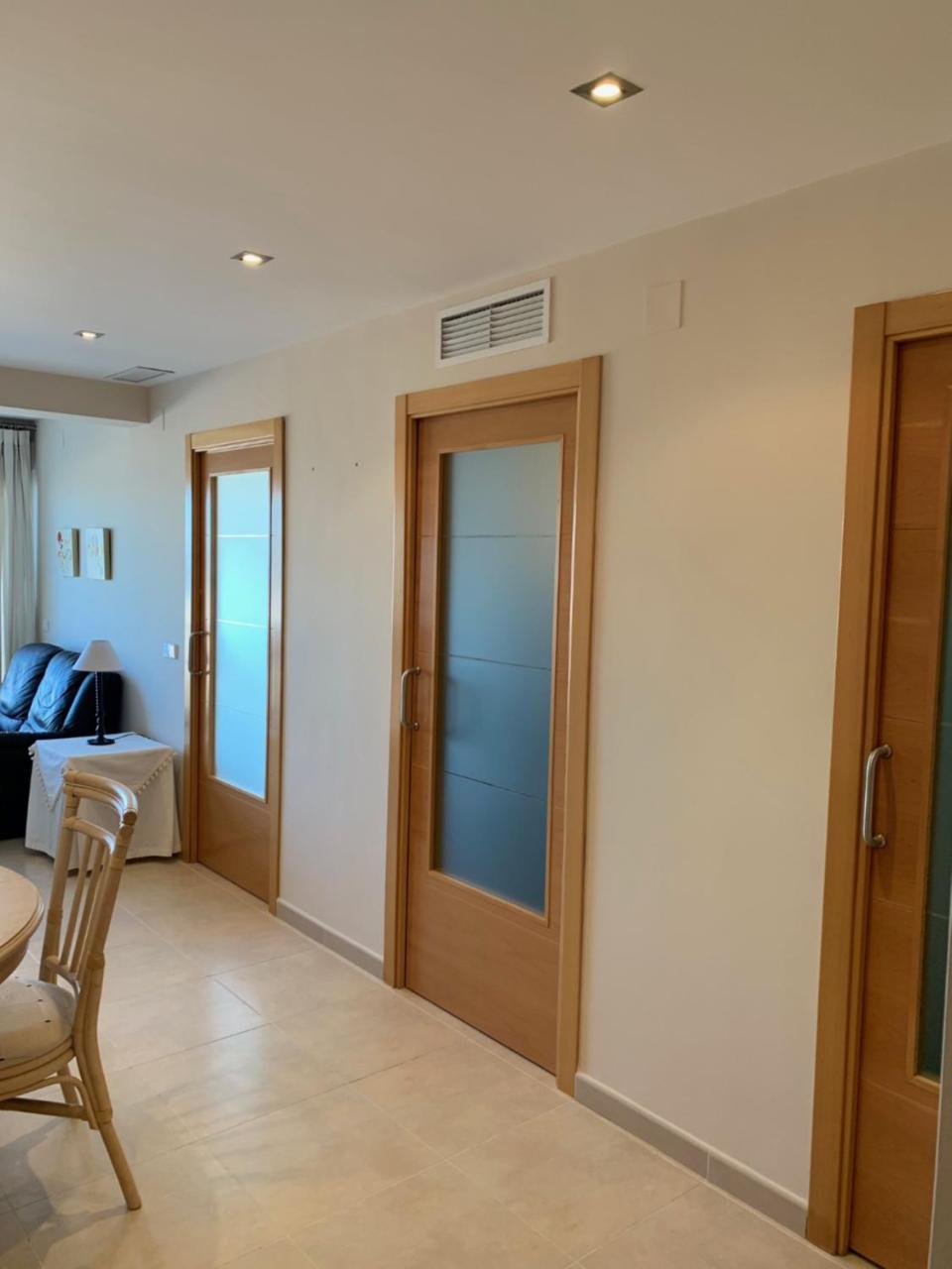 I Apartment *